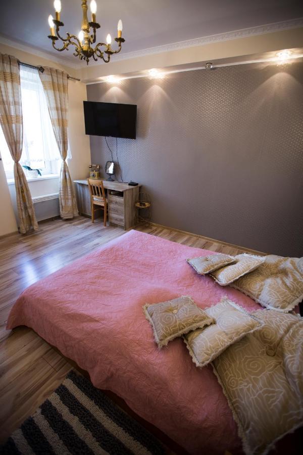 Ferienwohnung Obok Poczty Blisko Rynku Waldenburg Exterior foto