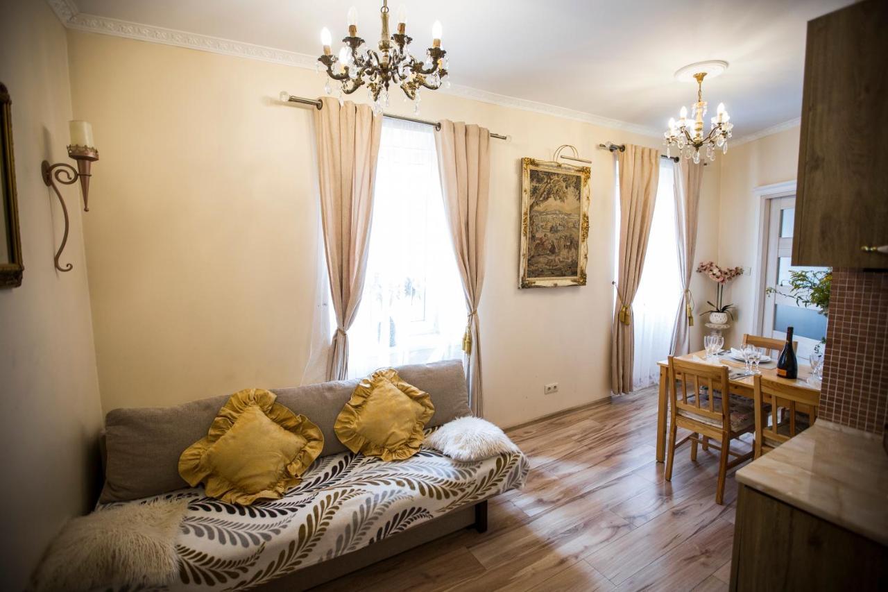 Ferienwohnung Obok Poczty Blisko Rynku Waldenburg Exterior foto