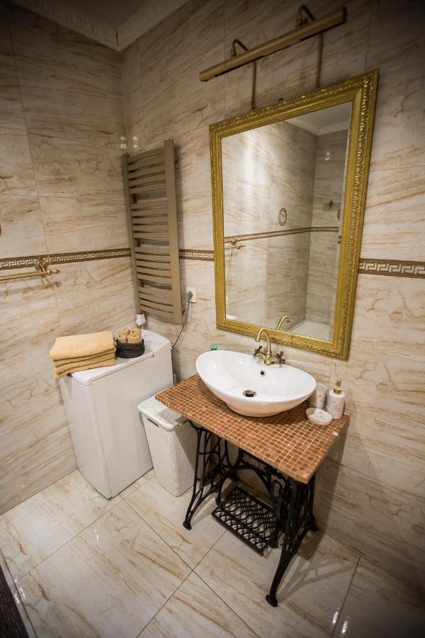 Ferienwohnung Obok Poczty Blisko Rynku Waldenburg Exterior foto