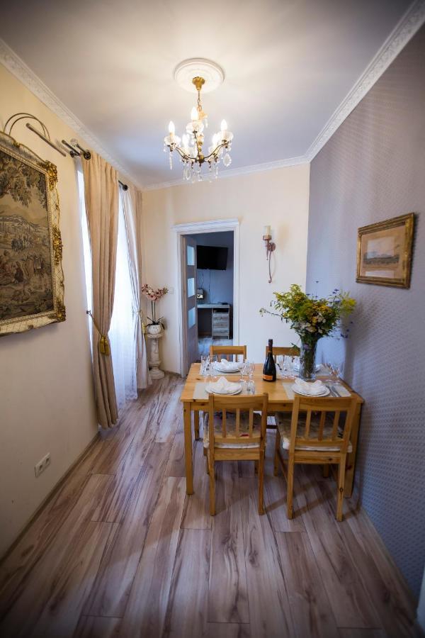 Ferienwohnung Obok Poczty Blisko Rynku Waldenburg Exterior foto